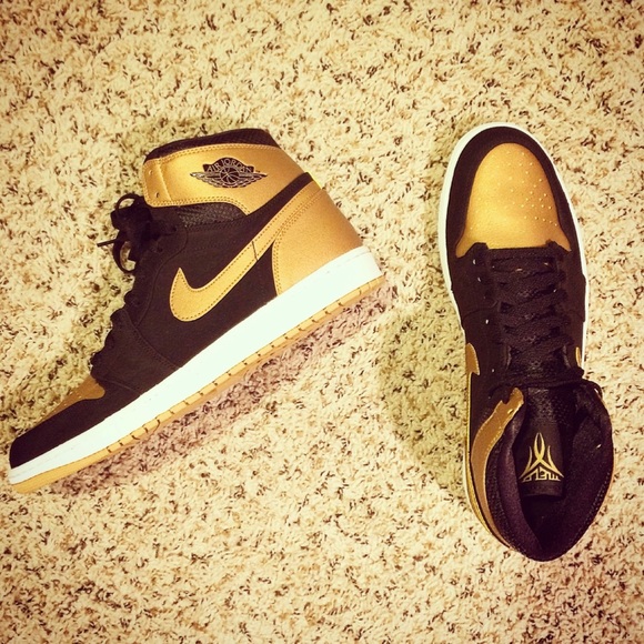 jordan 1 retro melo pe